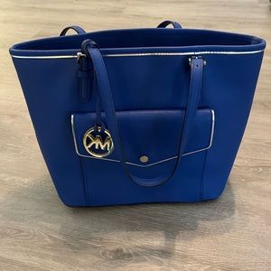 Michael Kors purse. Excellent condition